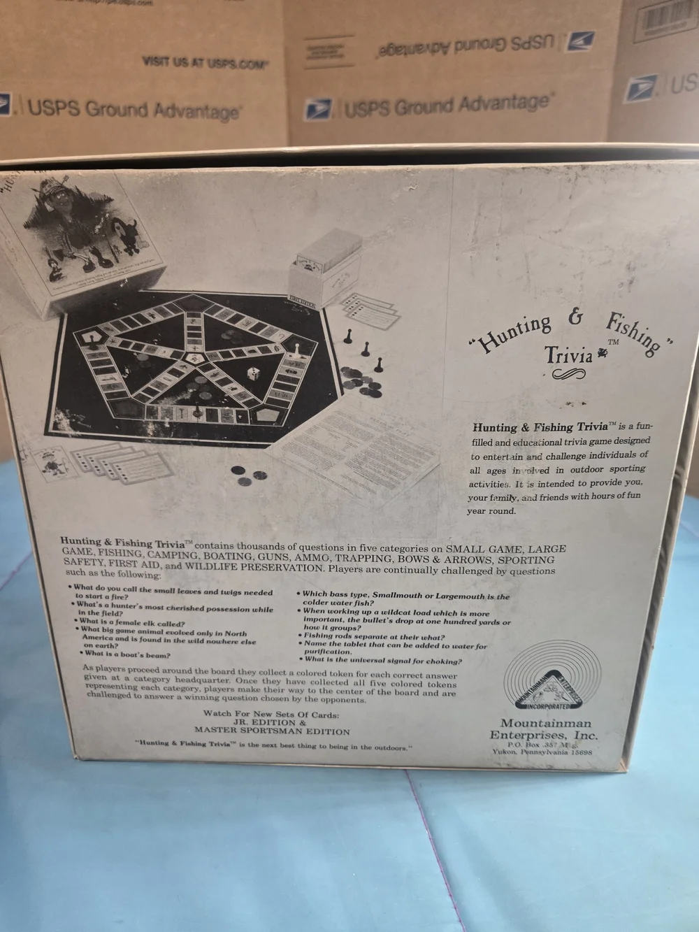 VTG Hunting and Fishing Trivia Made In USA 1985 Mountainman Enterprises